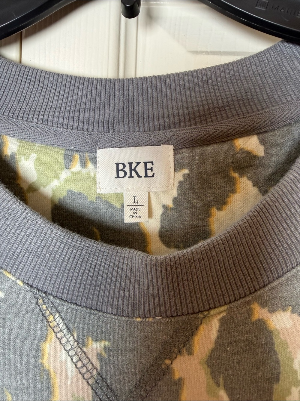 BKE‎ Leopard Print Sweatshirt Pullover - Picture 3 of 6